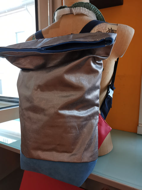 Backpack - Pic Argento Blu e Rosso T.I.N.A there is no alternative