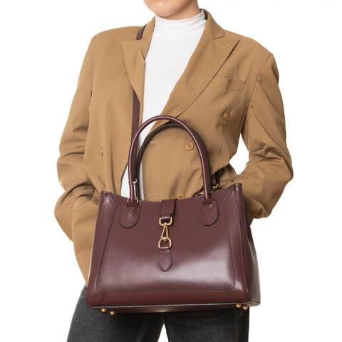 Structured Tote in Leather with Zip & Clasp