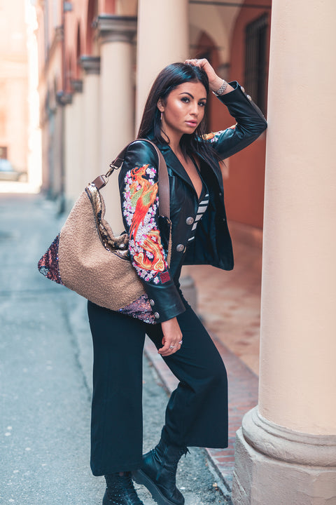 One Shoulder Bag In Boucle' And Two-Tone Writing Sequins Apiedinudinelparco