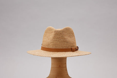 Hat - 11935 Complit