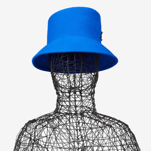 Hat - Bucket Axis