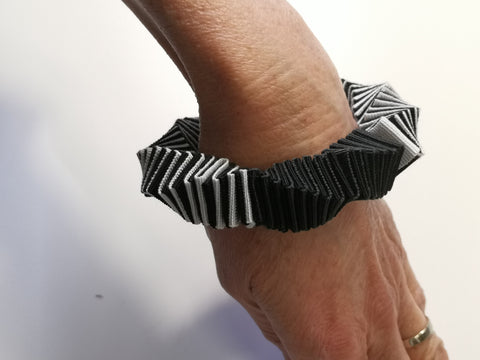 Bracelet - Slim Bianco e Nero T.I.N.A there is no alternative