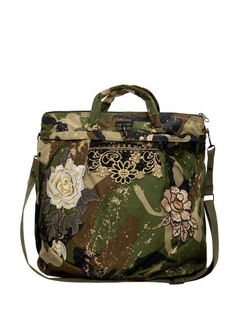 Hand Painted Military Bag With Inserts And Applications Apiedinudinelparco