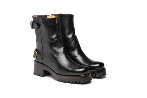 Calf leather ankle boots with lining - art. 21394