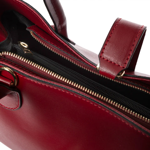 Structured Tote in Leather with Zip & Clasp