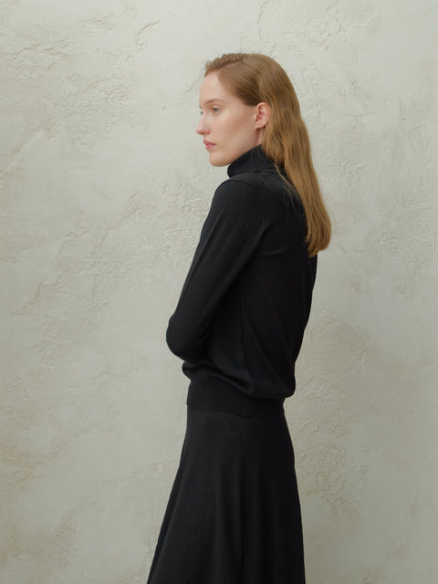 Extra Fine Merino Wool Turtleneck Sweater - Lèmme