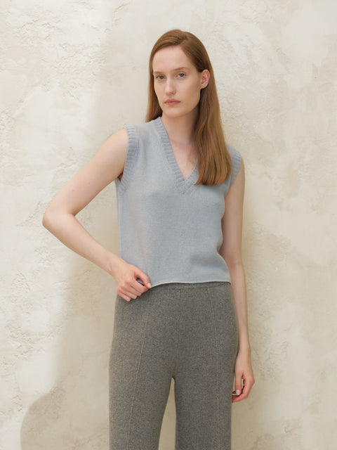 Cashmere Mix Sleeveless V-neck Top - Lèmme