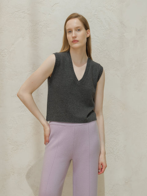 Cashmere Mix Sleeveless V-neck Top - Lèmme