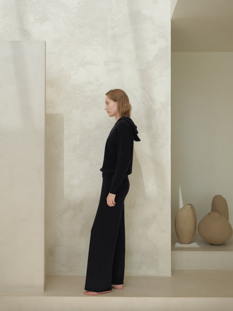 Cashmere Mix Wide Legged Light Pants (3D-Knit) - Lèmme