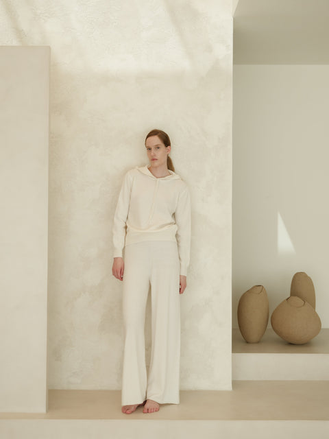 Cashmere Mix Wide Legged Light Pants (3D-Knit) - Lèmme