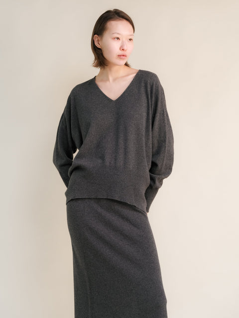 Cashmere Mix Maxi V-Neck Sweater - Lèmme