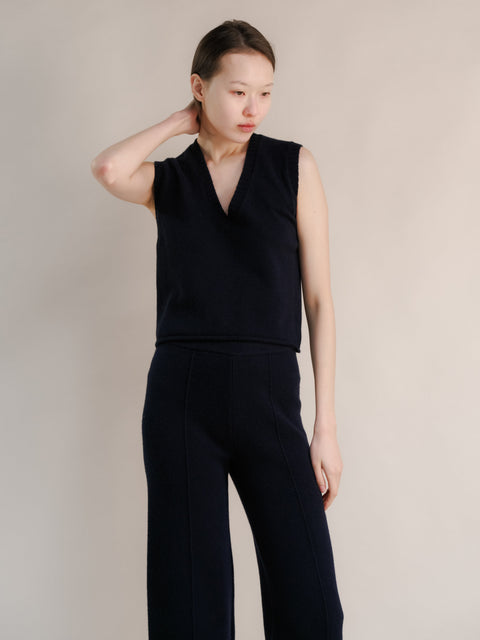Cashmere Mix Sleeveless V-neck Top - Lèmme