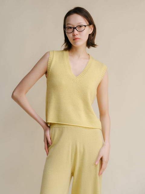 Cashmere Mix Sleeveless V-neck Top - Lèmme
