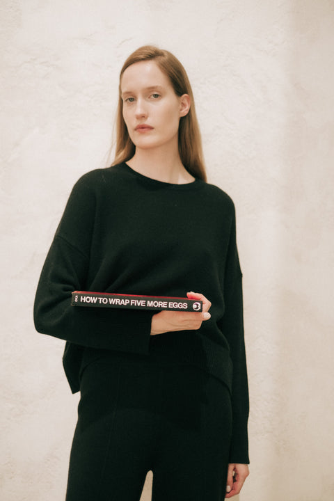  Cashmere Mix Relaxed Crewneck Sweater
 - Lèmme