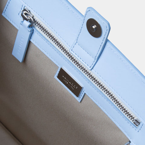 Bag - Beatrix light blue with chain Lamarr