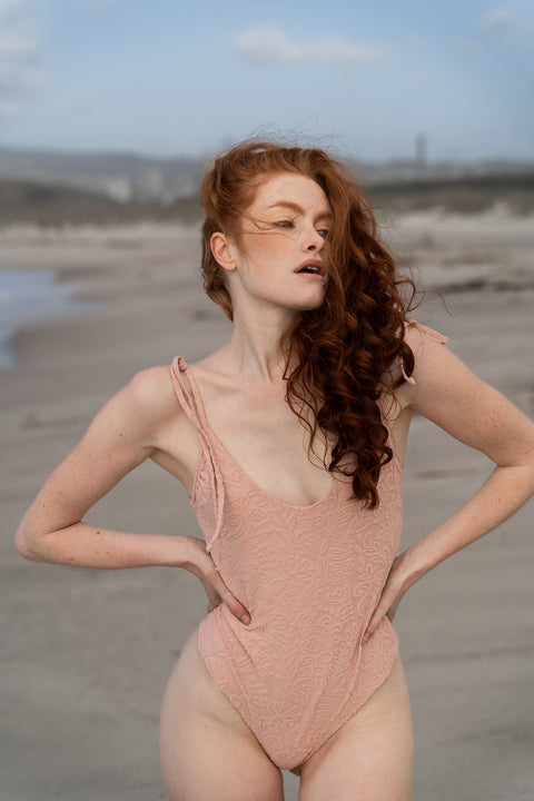 One - Piece - Liquid Flower Peony Edelvissa