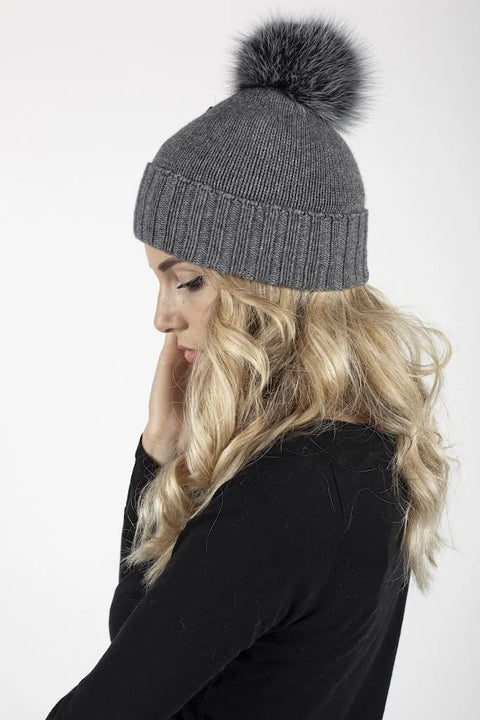 Liscio-R | Cashmere-Blend Beanie with Fox Fur Pom-Pom