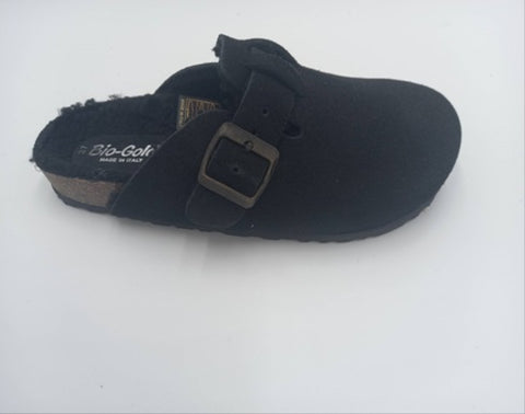 Art. 7 Woman Leather Black Suede Golden Wiking