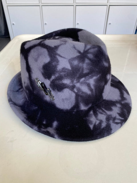 Hat - Black Quartz Batog