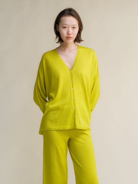 Extra Fine Merino Wool Oversized V-Neck Cardigan (3D-Knit) - Lèmme