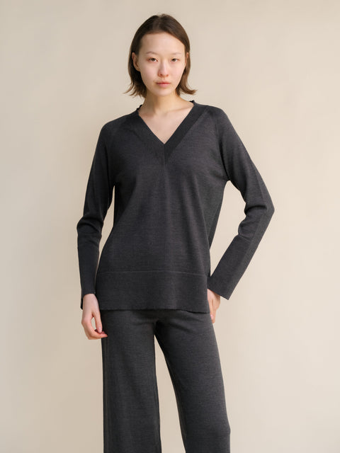 Extra Fine Merino V Neck Maxi Sweater - Lèmme