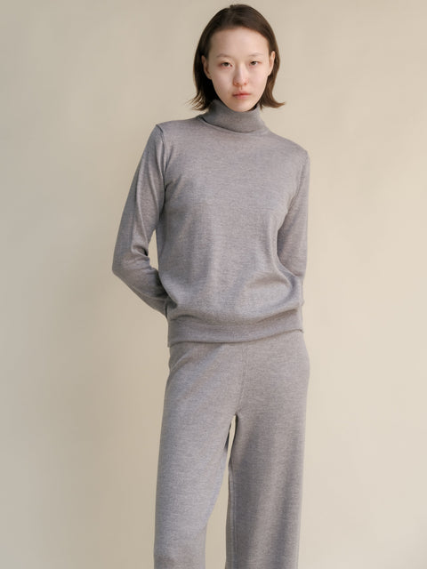 Extra Fine Merino Wool Turtleneck Sweater - Lèmme