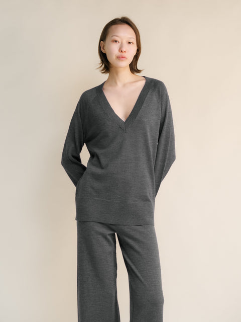 Extra Fine Merino V Neck Maxi Sweater - Lèmme