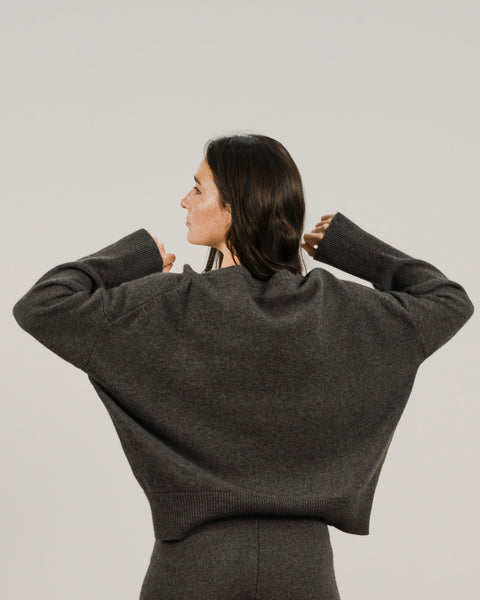 Cashmere Mix Relaxed Crewneck Sweater
 - Lèmme