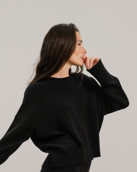  Cashmere Mix Relaxed Crewneck Sweater
 - Lèmme