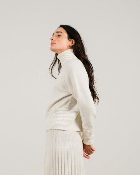 Cashmere Mix Roll-Up Cuff Turtleneck Sweater - Lèmme