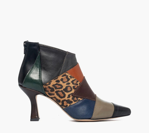 Women's leather patch ankle boots - Alex Love Patch