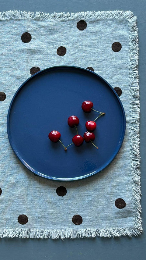 Round plate