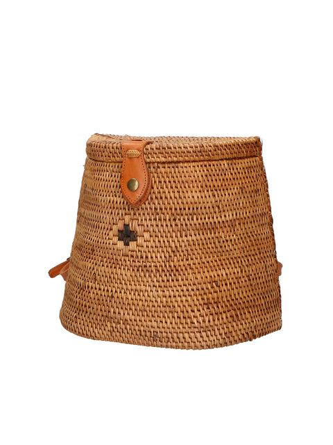 Handwoven Rattan Backpack with Leather Closure – Made in Italy - Gave Lux