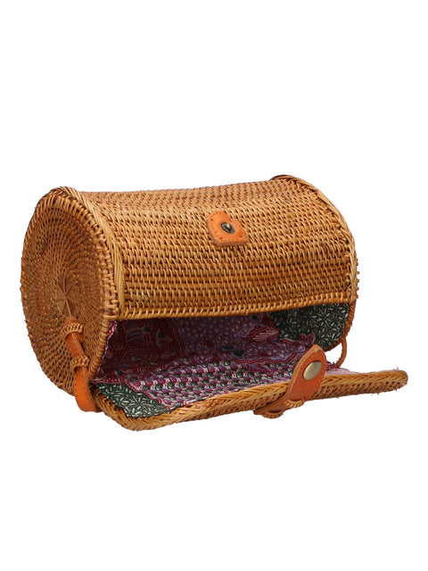 Women's Handwoven Rattan Shoulder Bag with Leather Closure – Made in Italy - Gave Lux