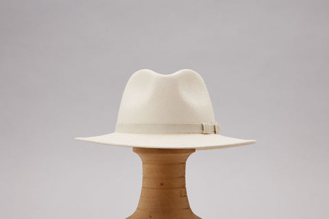 Hat - 11950 Complit