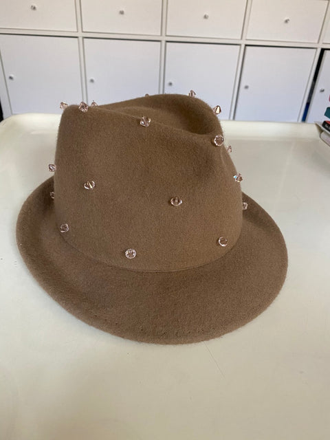 Hat - Drop Batog
