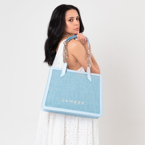 Bag - Beatrix light blue with chain Lamarr
