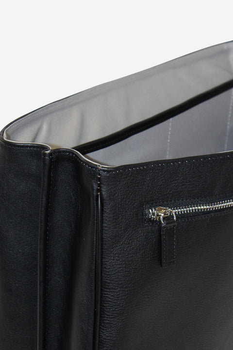 Medium Case - Art. Nero Terrida